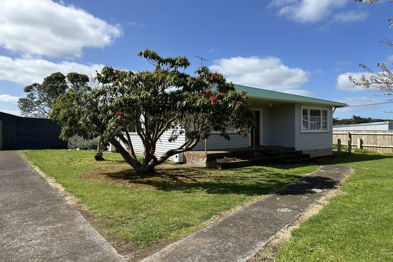 Photo of property in 74 Egmont Street, Kaponga, Hawera, 4679