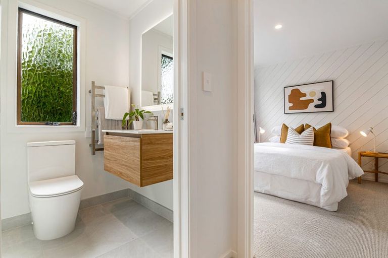 Photo of property in 1/452 Hibiscus Coast Highway, Orewa, 0931