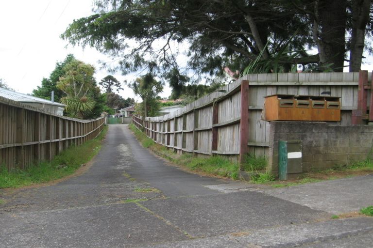 Photo of property in 11 Pah Road, Papatoetoe, Auckland, 2025