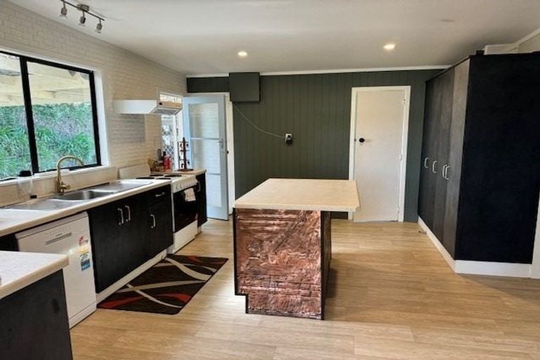 Photo of property in 388 Kaitemako Road, Welcome Bay, Tauranga, 3175