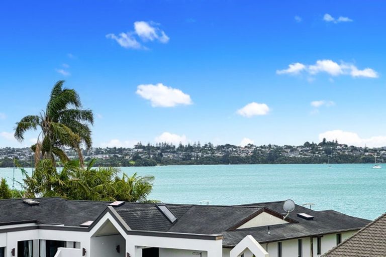 Photo of property in 114 Bramley Drive, Farm Cove, Auckland, 2012