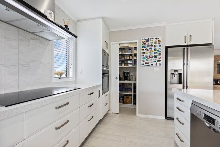 Photo of property in 30 Cupples Street, Papamoa Beach, Papamoa, 3118