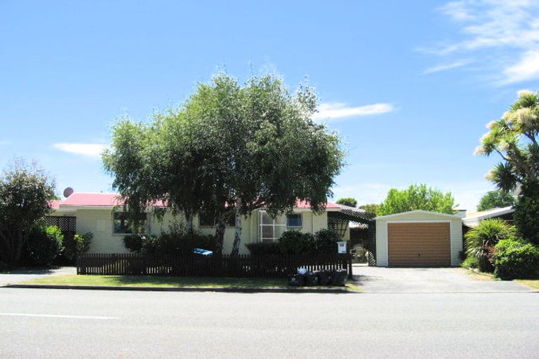 Photo of property in 482 Avonhead Road, Avonhead, Christchurch, 8042