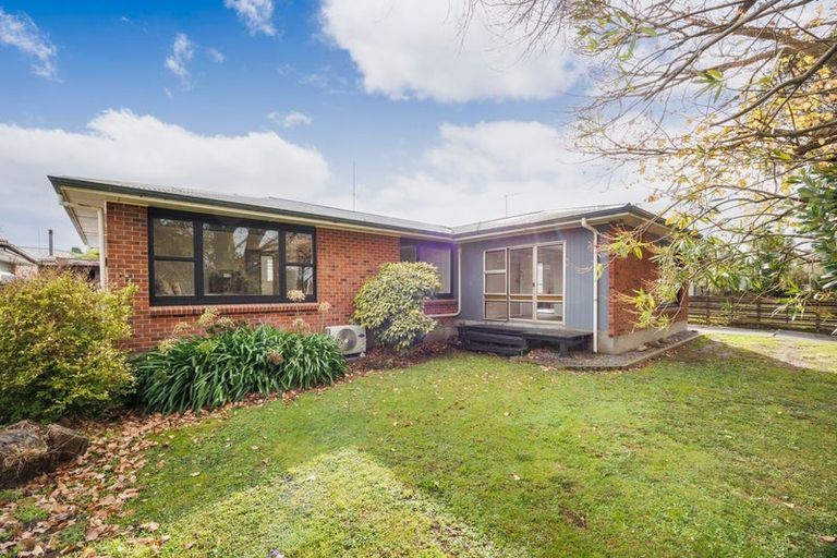 Photo of property in 98 Lethbridge Street, Feilding, 4702