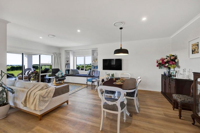 Photo of property in 60 Turangi Road, Motunui, Waitara, 4383