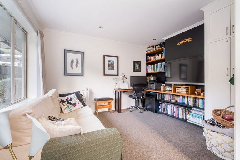 Photo of property in 2 Harbour View Terrace, Cass Bay, Lyttelton, 8082