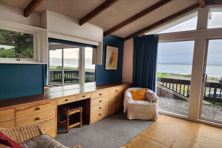 Photo of property in 20 Maire Street, Eastbourne, Lower Hutt, 5013