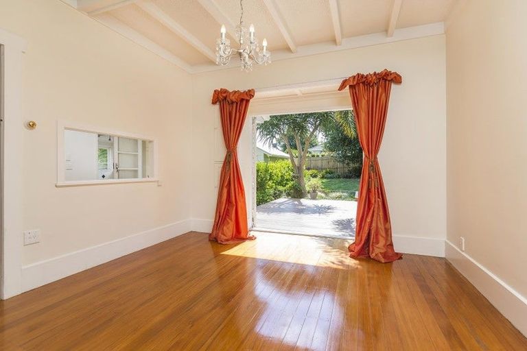 Photo of property in 172 Lake Road, Belmont, Auckland, 0622
