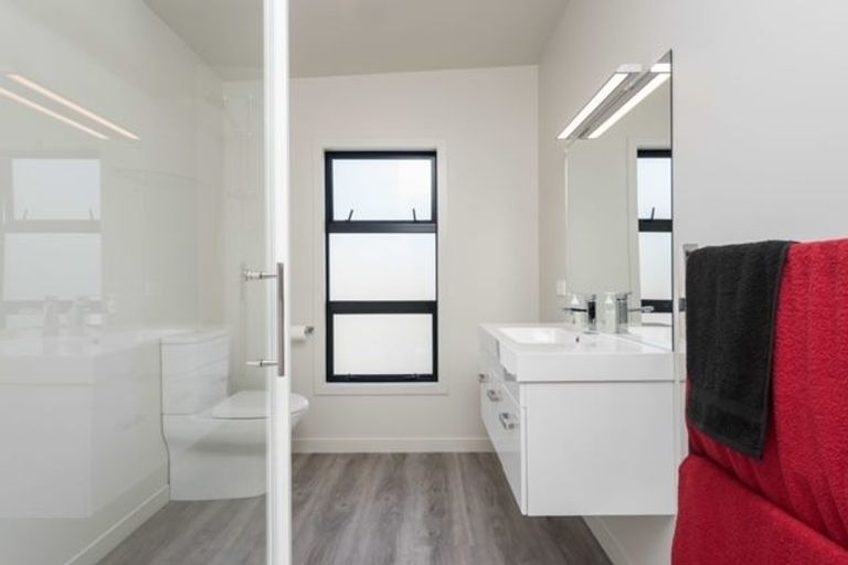 Photo of property in 16 Rire Hau Lane, Pyes Pa, Tauranga, 3112