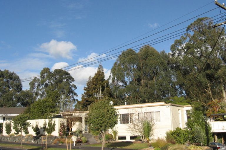Photo of property in 27 Balfour Crescent, Riverlea, Hamilton, 3216
