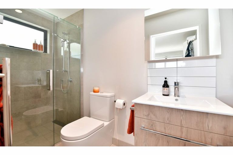 Photo of property in 392c Hibiscus Coast Highway, Orewa, 0931