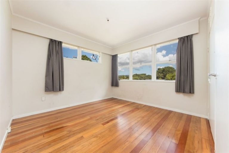 Photo of property in 53 Chorley Avenue, Massey, Auckland, 0614