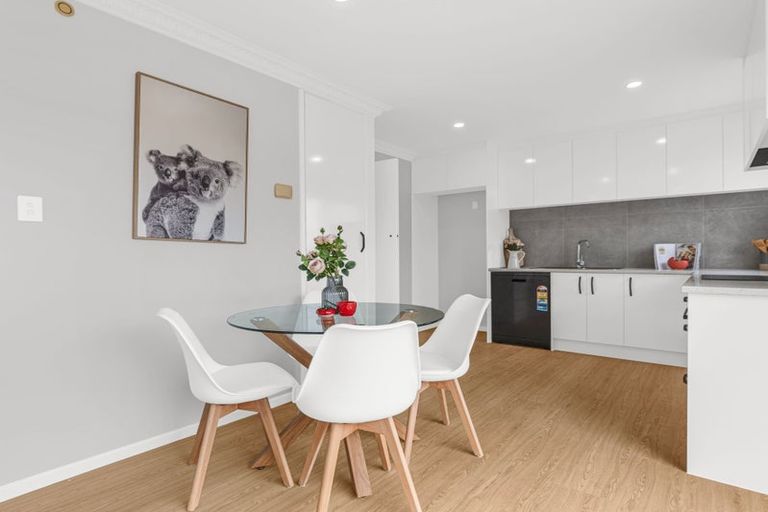 Photo of property in 1/60 Grove Road, Papakura, 2110