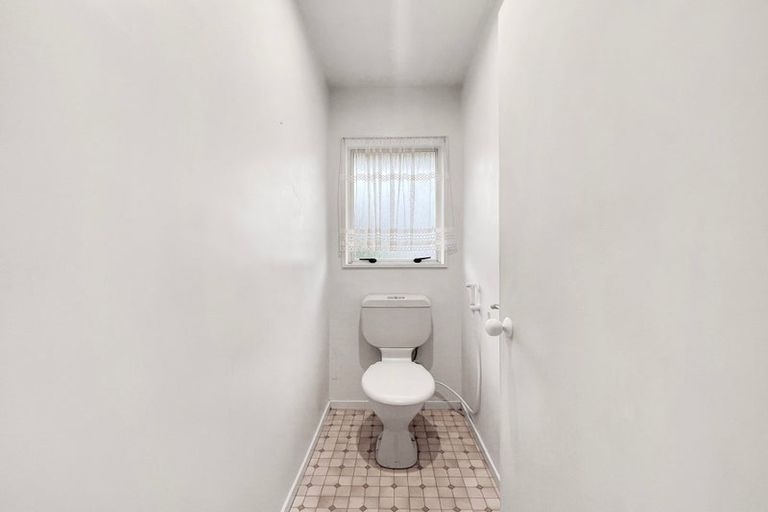 Photo of property in 2/479 Main South Road, Hornby, Christchurch, 8042