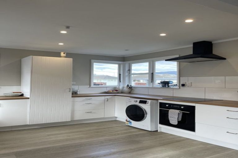 Photo of property in 13 Byron Street, Trentham, Upper Hutt, 5018