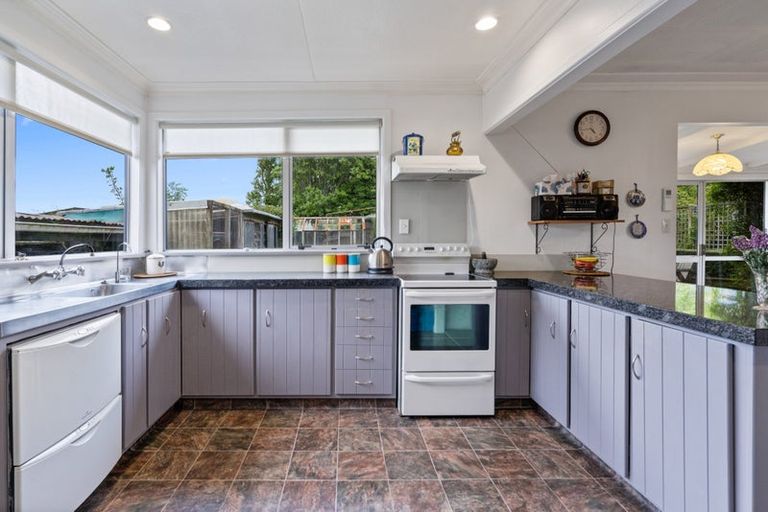 Photo of property in 28 Kakapo Street, Waikiwi, Invercargill, 9810