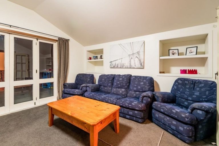 Photo of property in 153 Settlement Road, Papakura, 2110