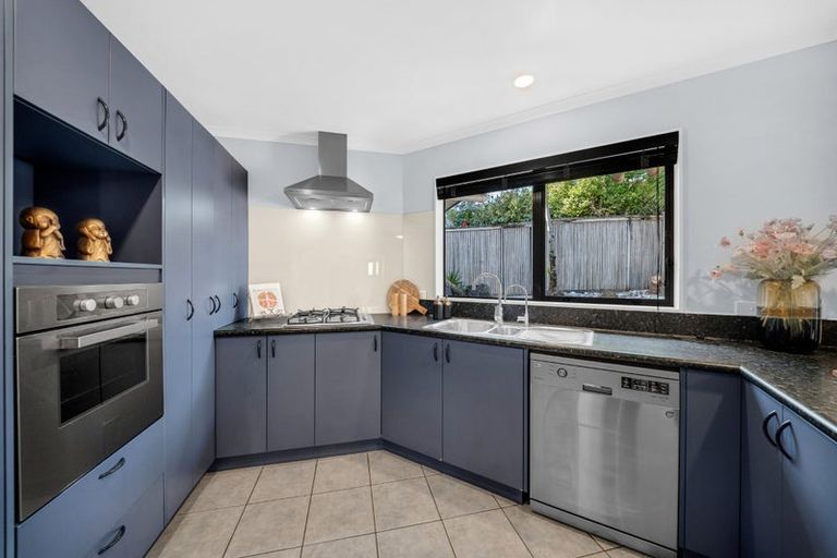 Photo of property in 11 Cognac Place, Henderson, Auckland, 0612