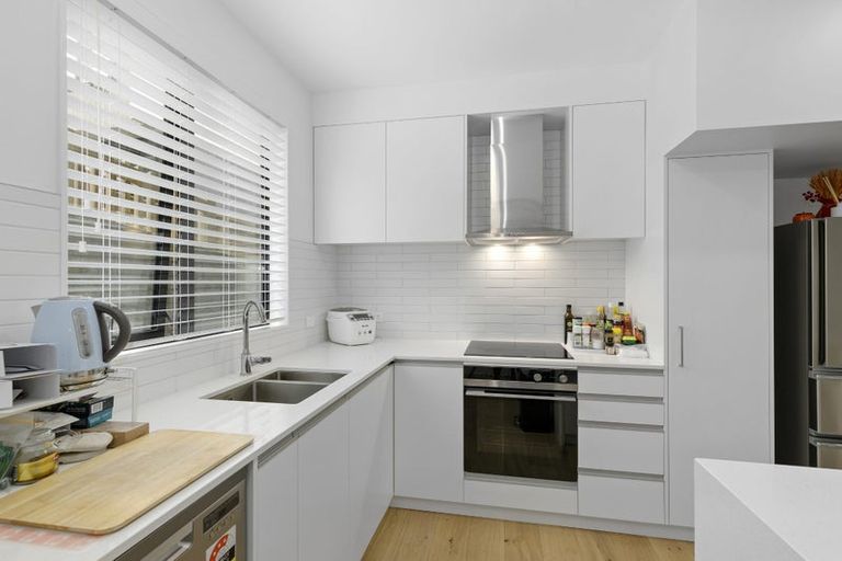 Photo of property in 4a Ferry Road, Days Bay, Lower Hutt, 5013