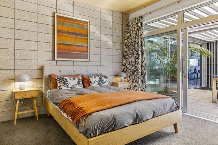 Photo of property in 12 Kurapoto Lane, Rainbow Point, Taupo, 3330