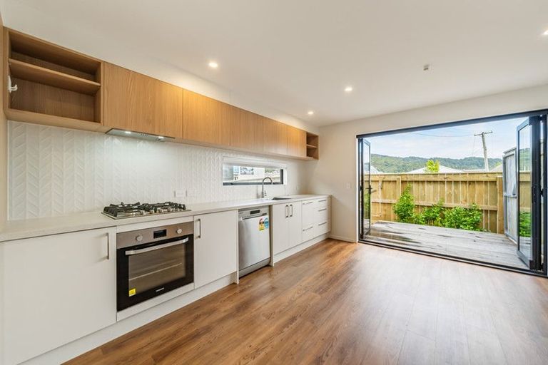 Photo of property in 2/26 Fitzherbert Road, Wainuiomata, Lower Hutt, 5014