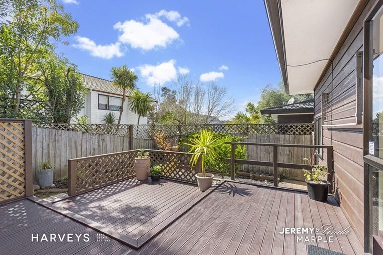 Photo of property in 5/37a Glengarry Road, Glen Eden, Auckland, 0602