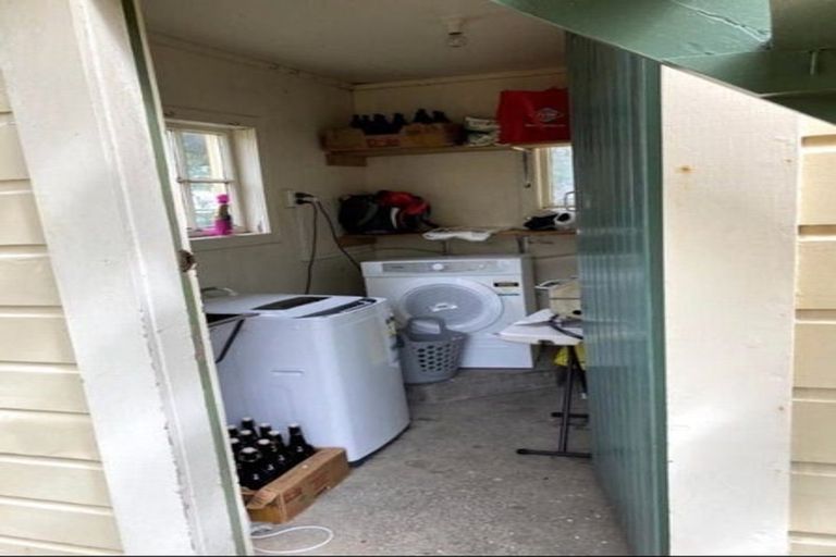 Photo of property in 4 Levy Street, Mount Victoria, Wellington, 6011