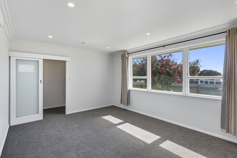 Photo of property in 4 Ross Street, Levin, 5510