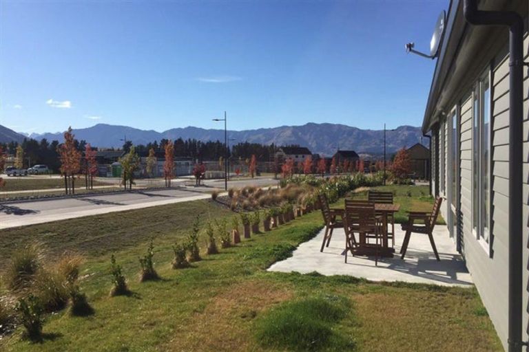 Photo of property in 66 Obelisk Street, Wanaka, 9305