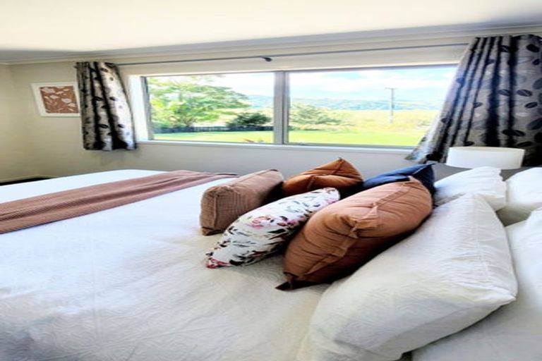 Photo of property in 36 Beach Road, Onerahi, Whangarei, 0110