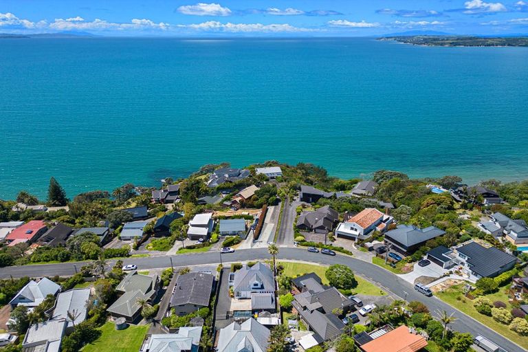 Photo of property in 1/6 Duncansby Road, Stanmore Bay, Whangaparaoa, 0932