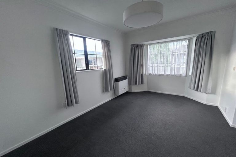Photo of property in 2/3 Islington Street, Trentham, Upper Hutt, 5018