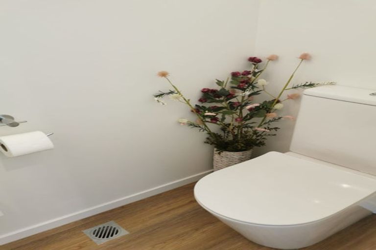 Photo of property in 4/47a Huntington Drive, Huntington Park, Auckland, 2013