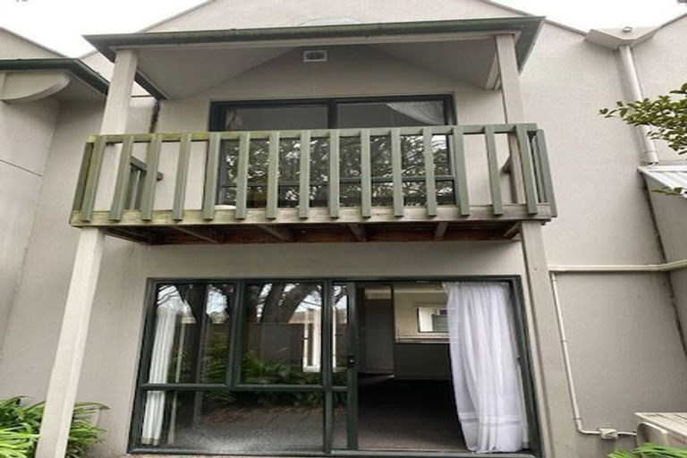 Photo of property in 2/4 Brockworth Place, Riccarton, Christchurch, 8011