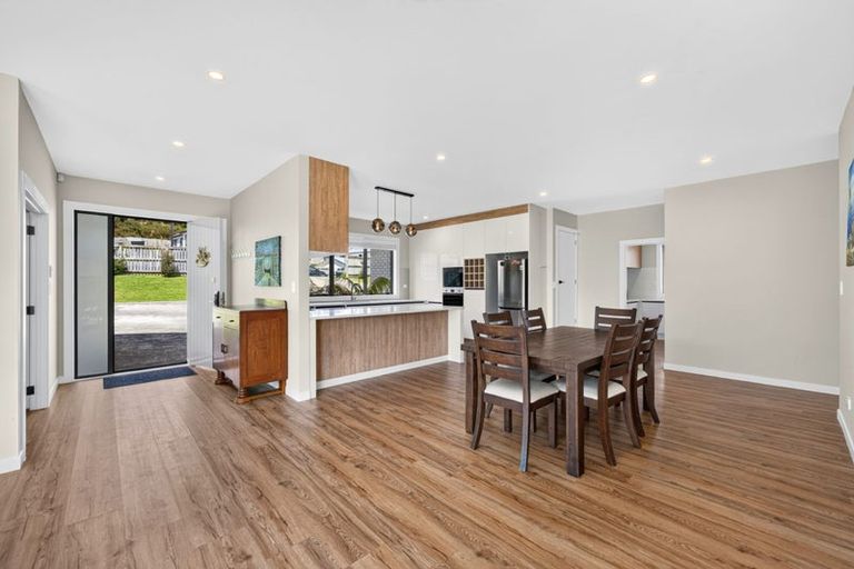 Photo of property in 41 Pukemarino Road, Waimauku, 0812