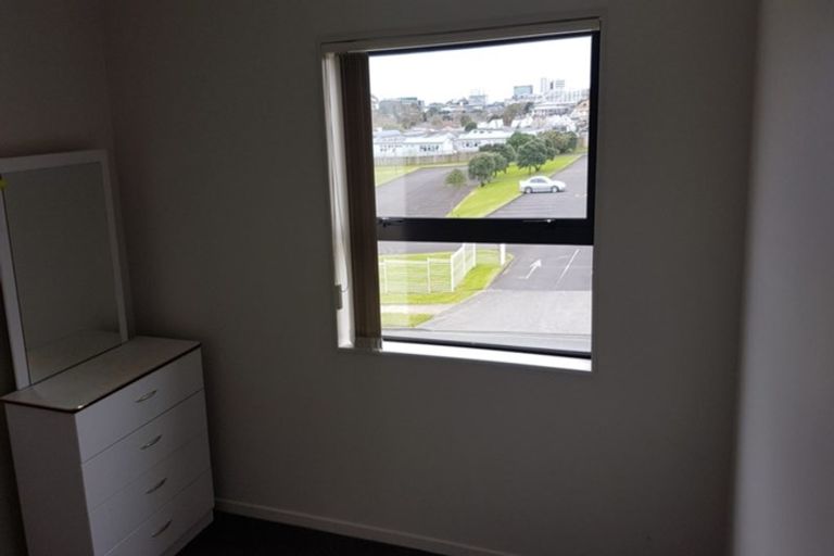 Photo of property in 3/7 Wallson Crescent, Wiri, Auckland, 2104