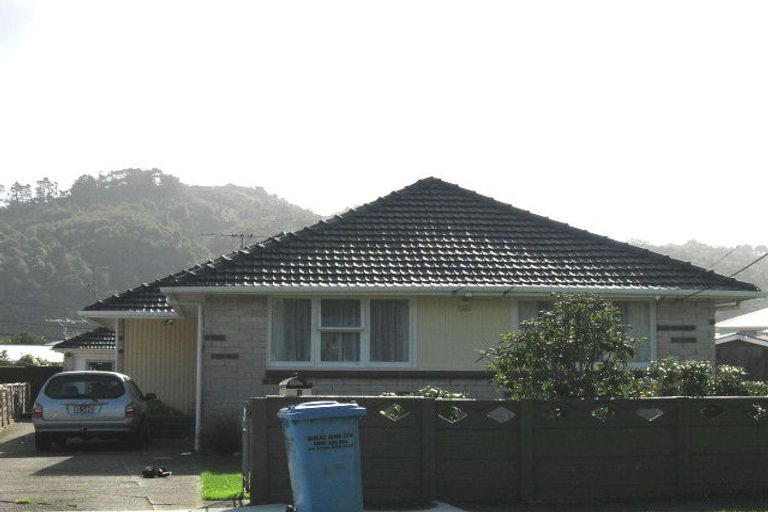 Photo of property in 7 Holyoake Crescent, Avalon, Lower Hutt, 5011