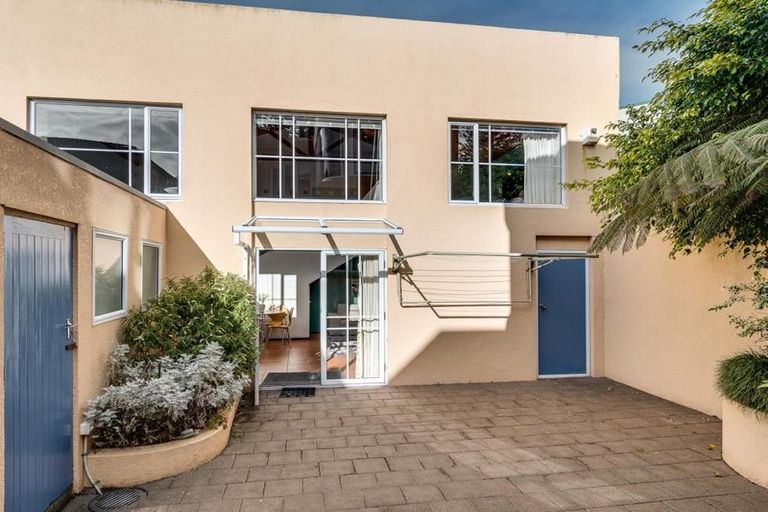 Photo of property in 28a Hardinge Road, Ahuriri, Napier, 4110