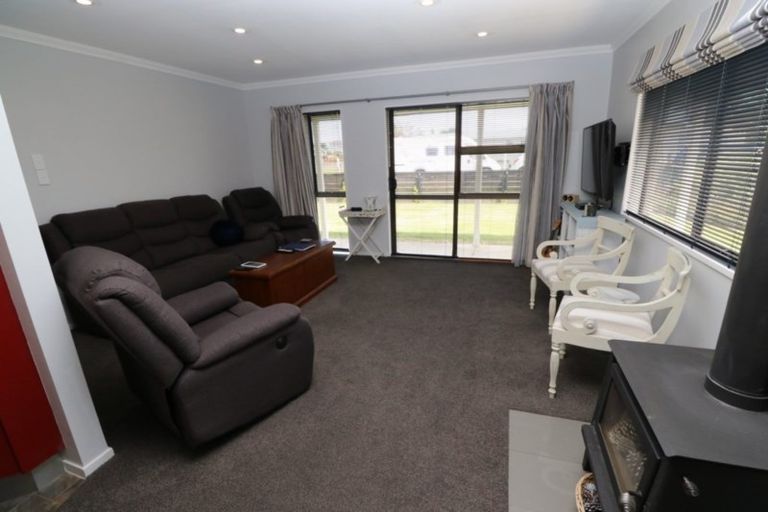 Photo of property in 31 Seabury Avenue, Foxton Beach, Foxton, 4815