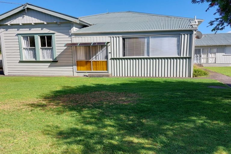 Photo of property in 5 Collins Street, Hawera, 4610