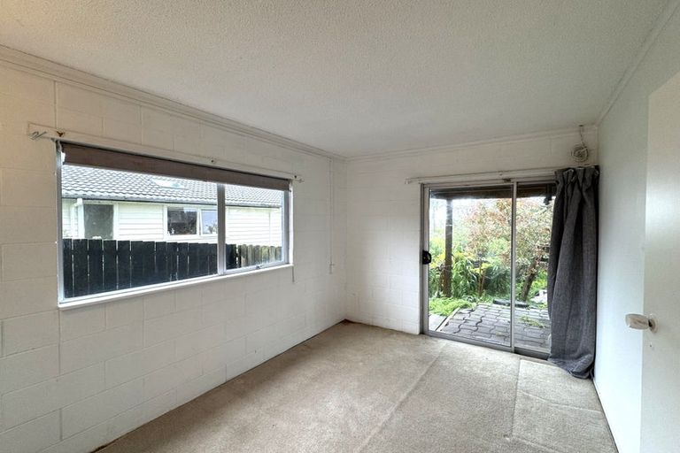 Photo of property in 26 Cyclarama Crescent, Massey, Auckland, 0614