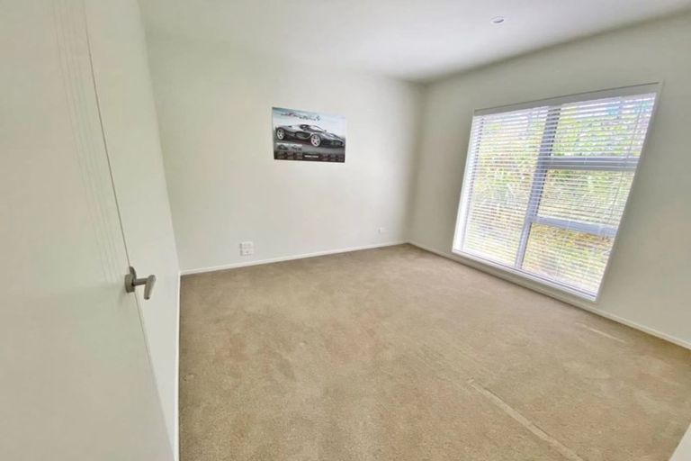 Photo of property in 15 Pitsaw Lane, Silverdale, 0932