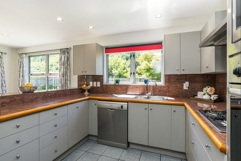 Photo of property in 27 Cornwall Street, Arrowtown, 9302