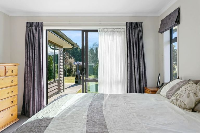 Photo of property in 500 Kinloch Road, Kinloch, Taupo, 3377