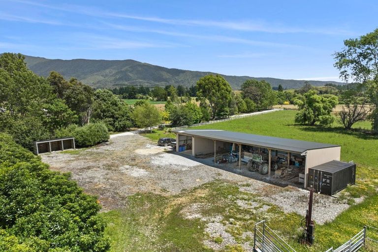 Photo of property in 120 Patons Rock Road, Patons Rock, Takaka, 7182