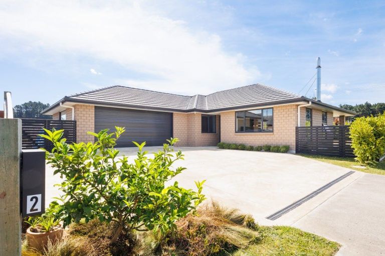 Photo of property in 2 Monarch Drive, Ashhurst, 4810