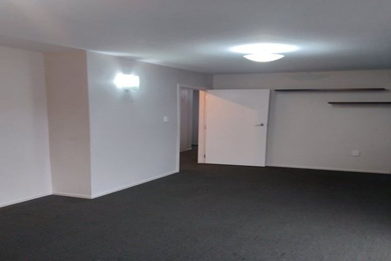 Photo of property in 29 Valecrest Avenue, Parklands, Christchurch, 8083