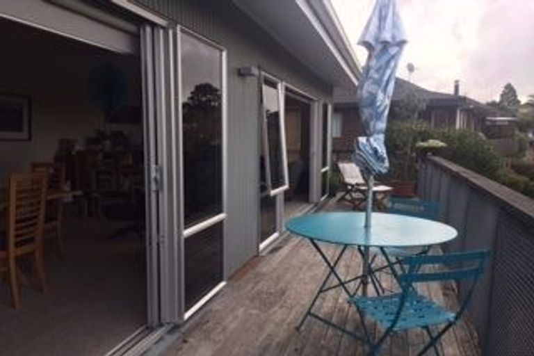 Photo of property in 2/13 Kiri Place, Mairangi Bay, Auckland, 0630