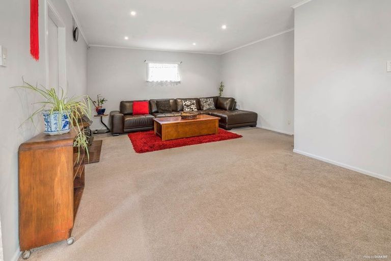 Photo of property in 52 Pembroke Street, Papatoetoe, Auckland, 2025