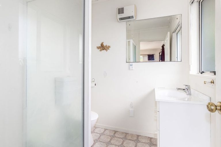 Photo of property in 28 Harry Shaw Way, Raumati South, Paraparaumu, 5032